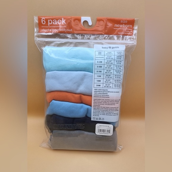 6 Pack Newborn Short Sleeve Bodysuit Set - Picture 9 of 9